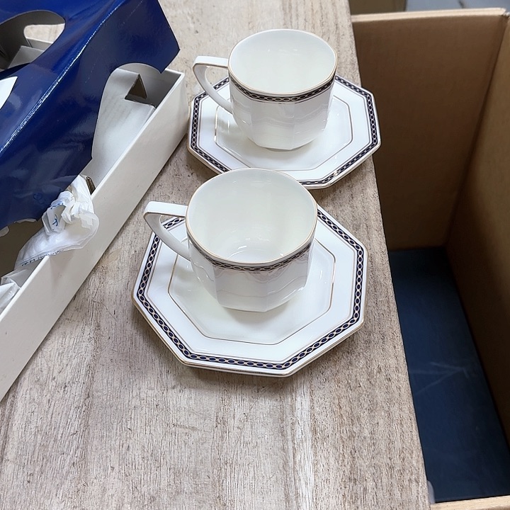 瓷片噗哈哈哈哈哈哈哈哈哈