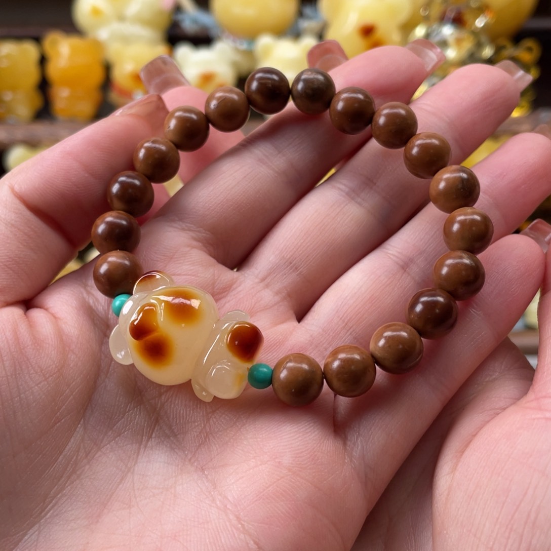 琥珀珠宝奇石未镶嵌