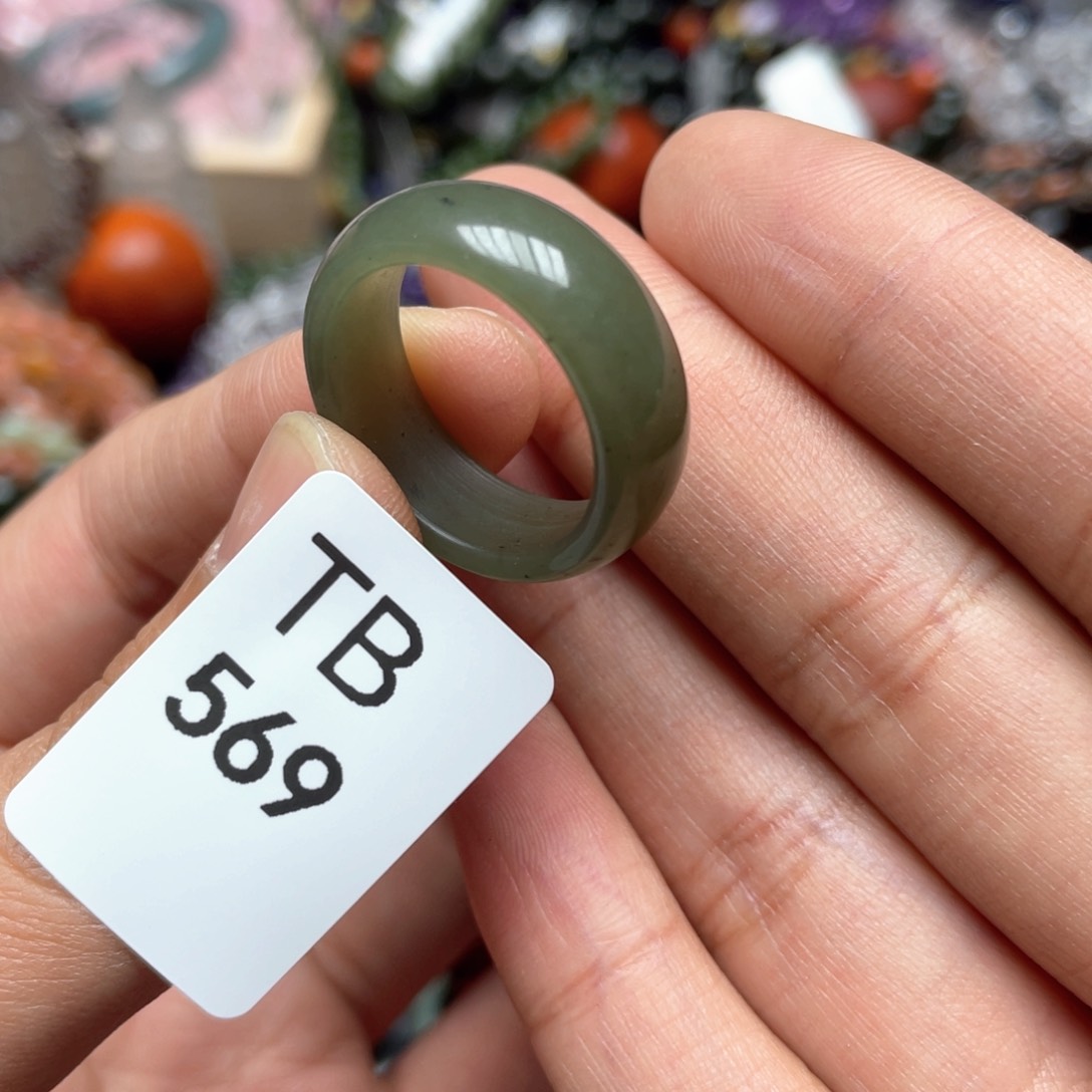 水晶多样性发一只未镶嵌