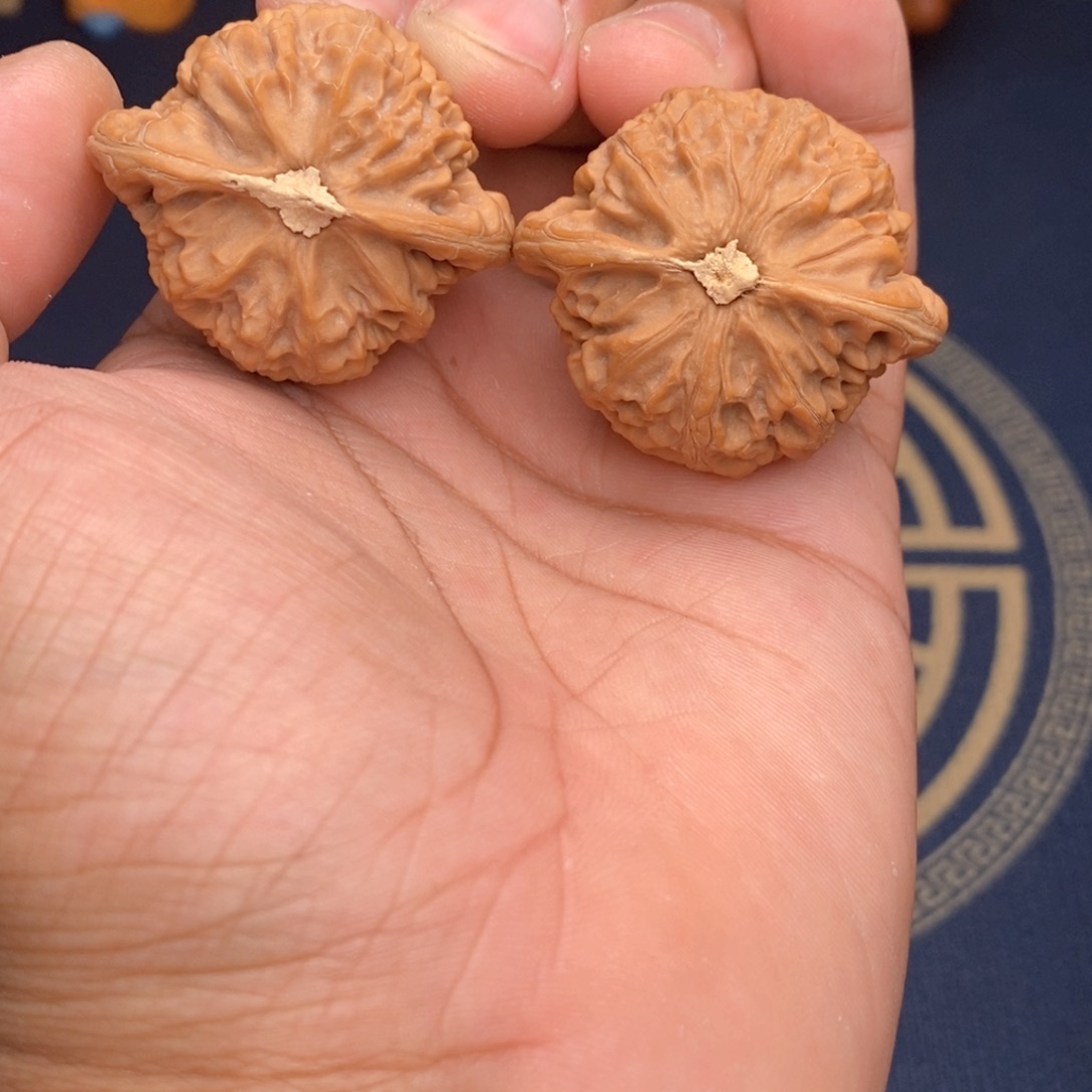 文玩核桃吊坠全品无修宫灯