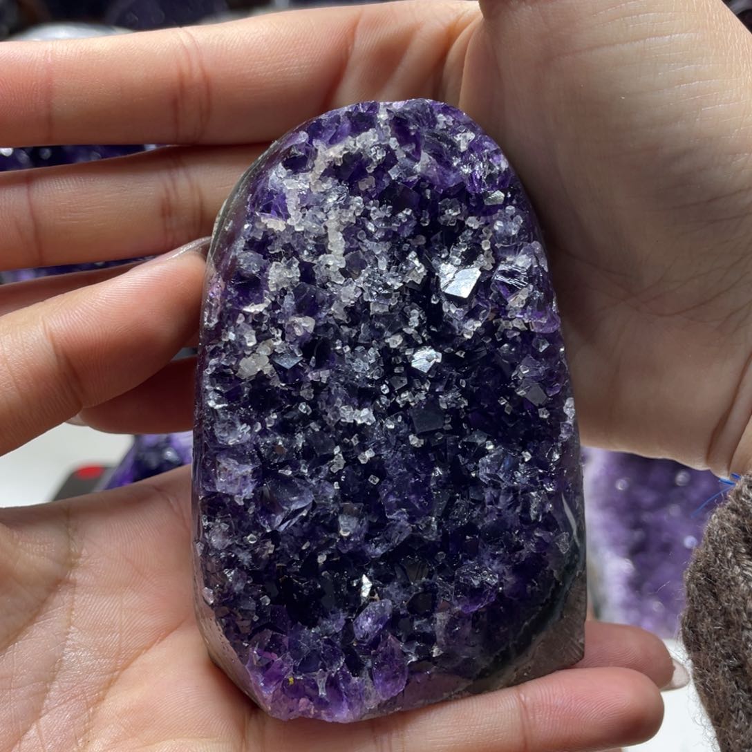 紫晶大型摆件（非配饰）未镶嵌