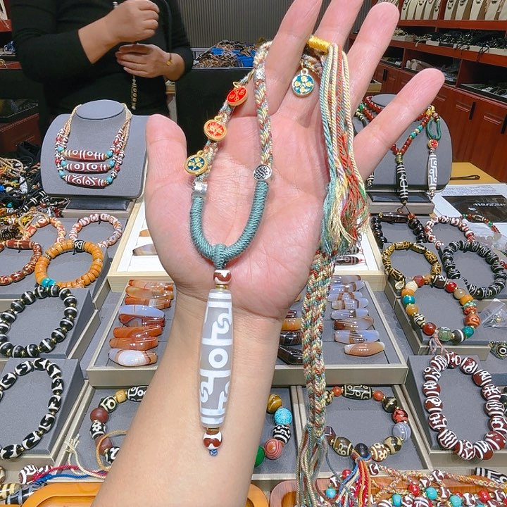 未镶嵌玛瑙/玉髓珠宝奇石?**?