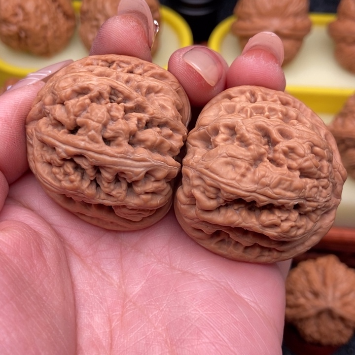 文玩核桃吊坠图*。40粗筋