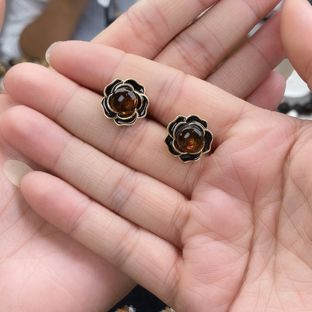 我***你琥珀未镶嵌裸石琥珀