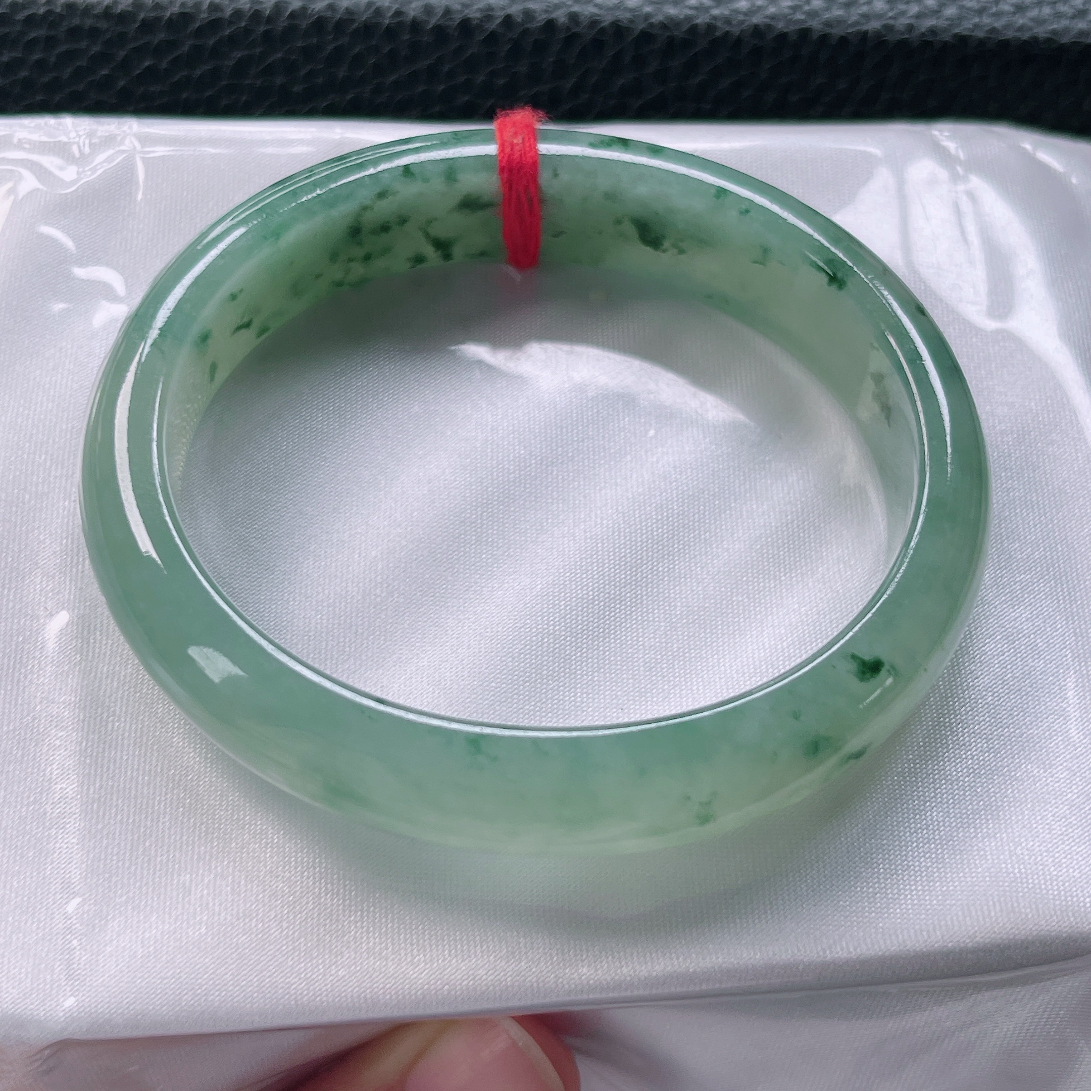 2705号 缅甸天然翡翠A货55-56冰润冰飘花贵妃手镯