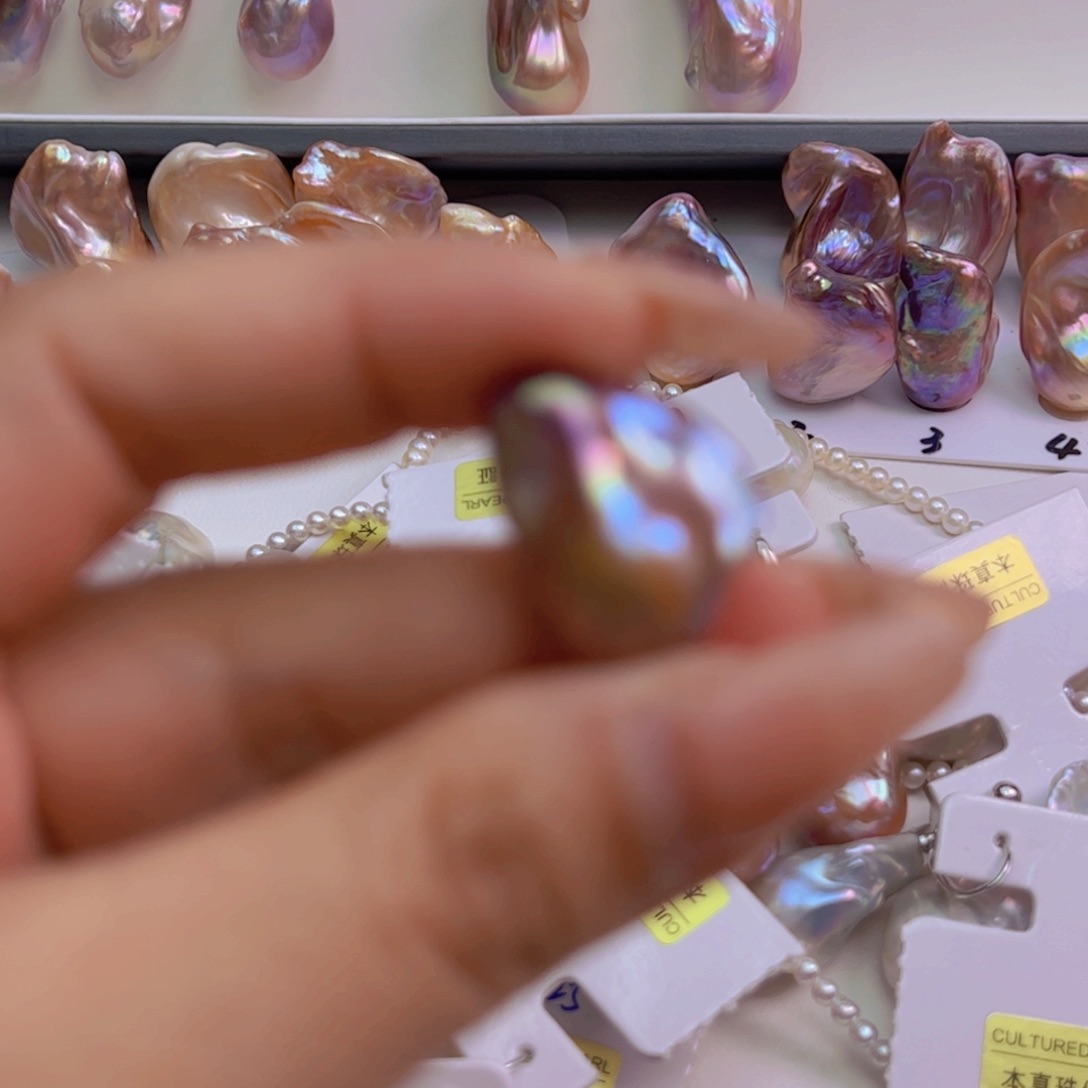 淡水珍珠吊坠(赠链)未镶嵌