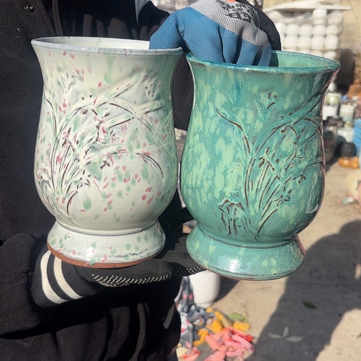 红陶两个口径14高度20