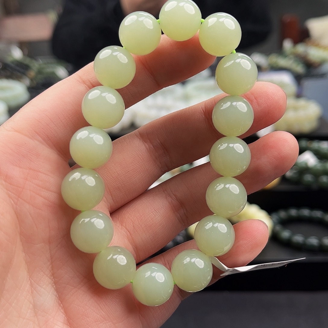 和田玉手串未镶嵌