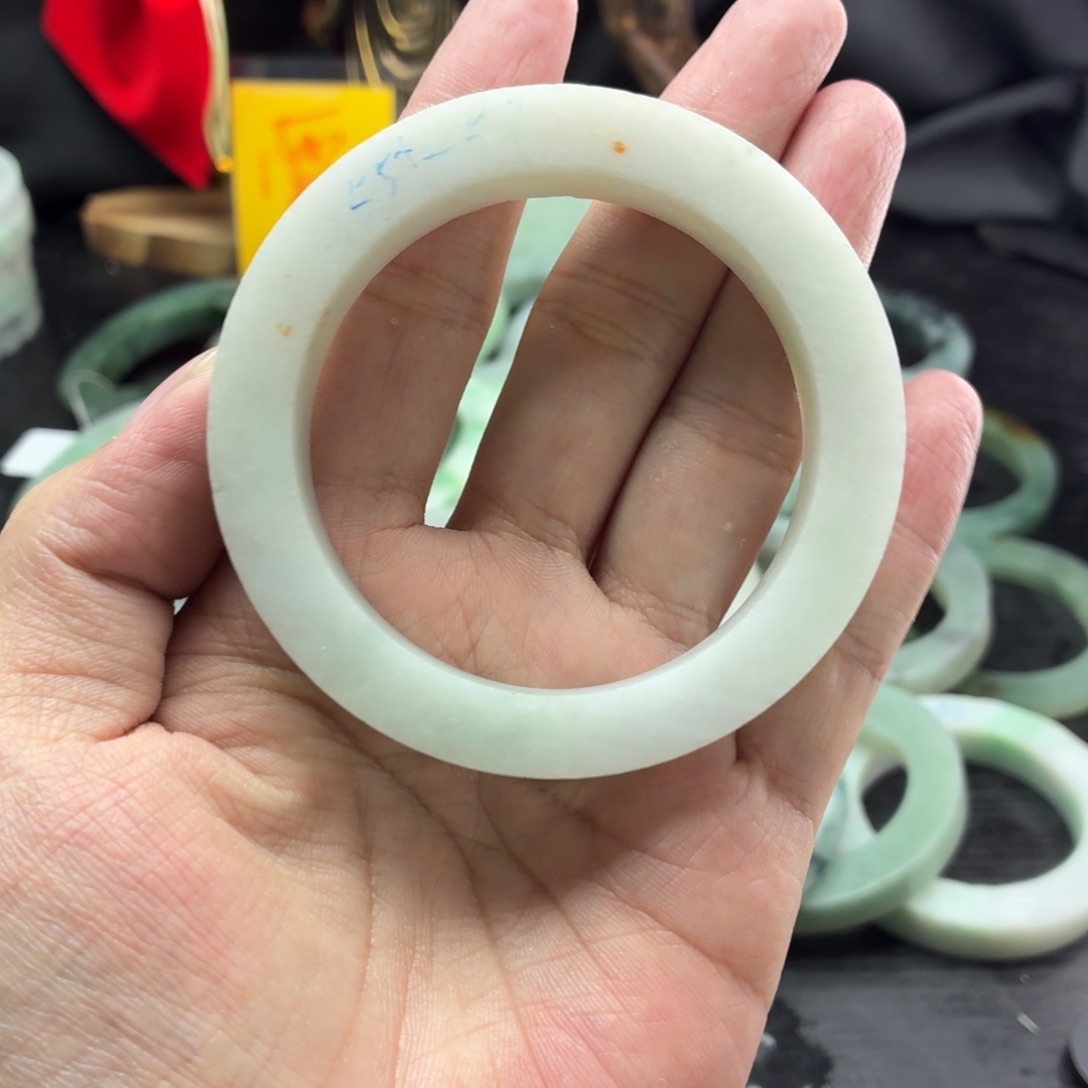 定制翡翠未镶嵌天然翡翠A货毛胚手镯定制