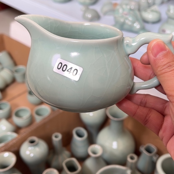 摆件瓷0040公道瑕