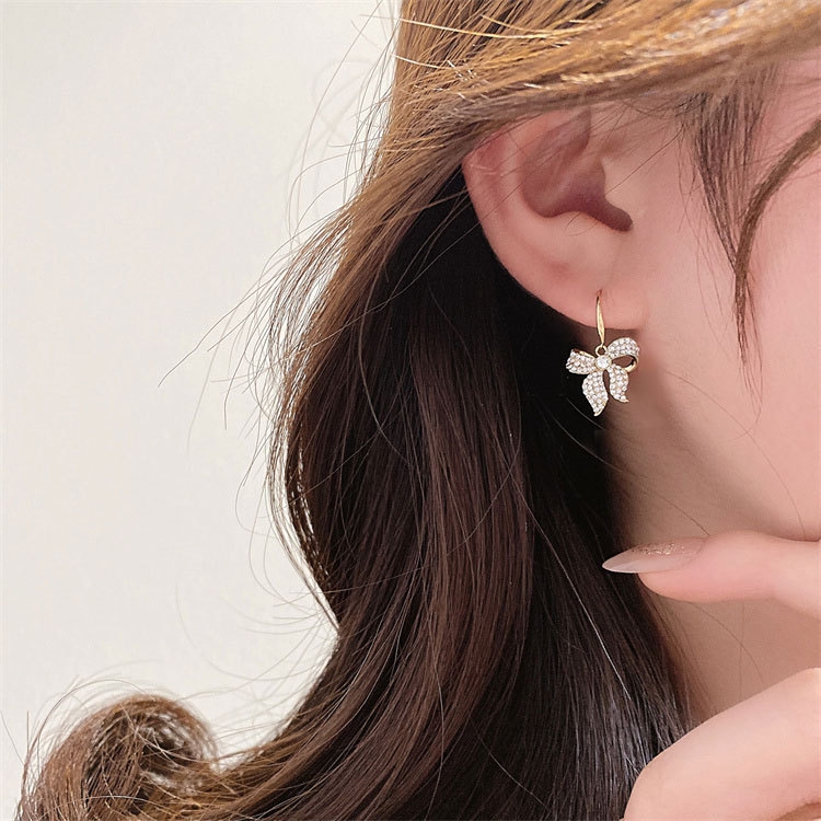 铜合金耳饰 气质轻奢百搭简约简约优雅精致网红设计师耳环F3111