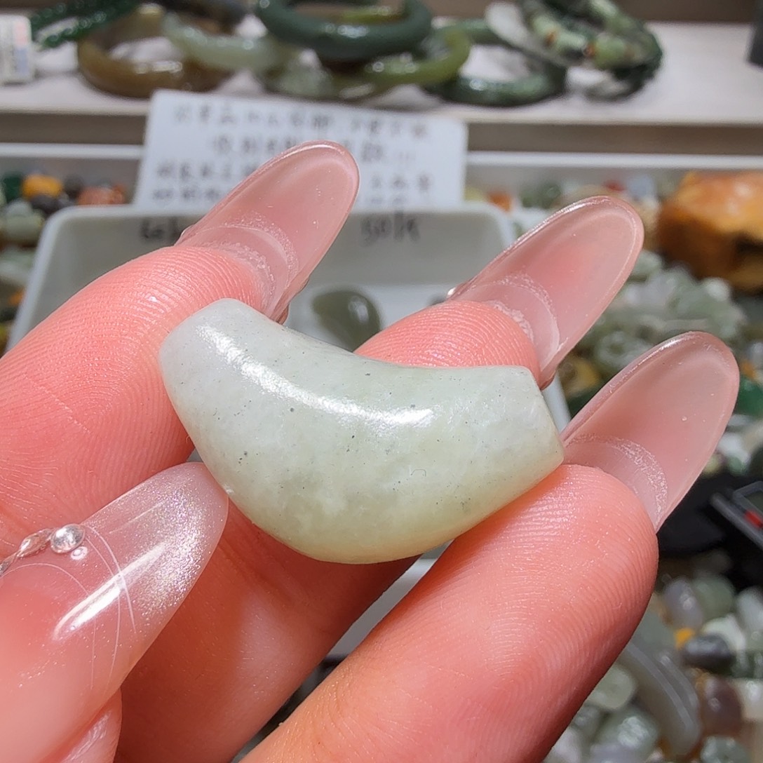 和田玉未镶嵌珠宝奇石