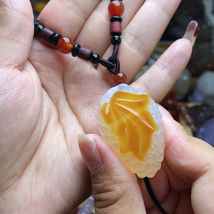 玛瑙/玉髓颈饰未镶嵌
