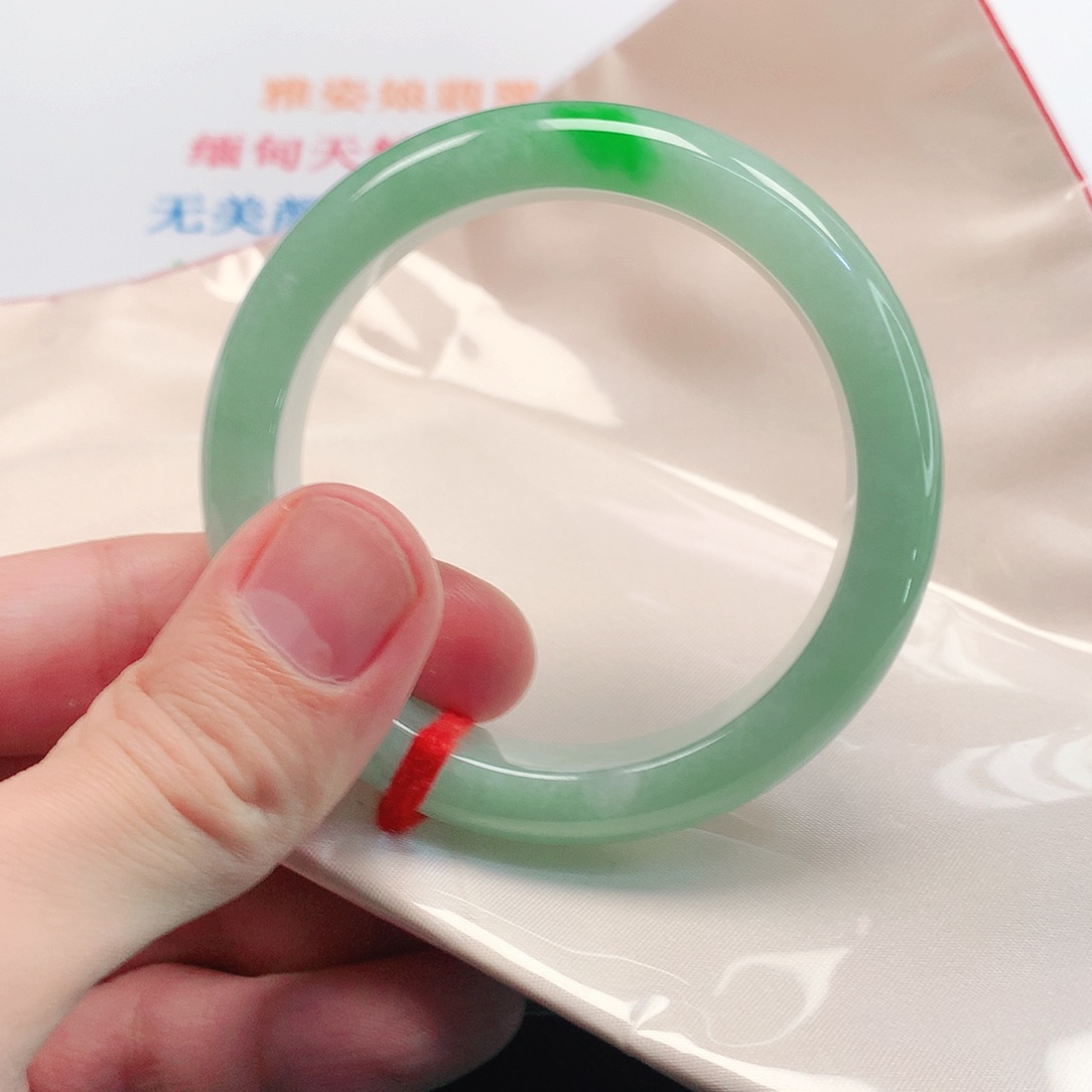 翡翠手镯未镶嵌翡翠手镯1413