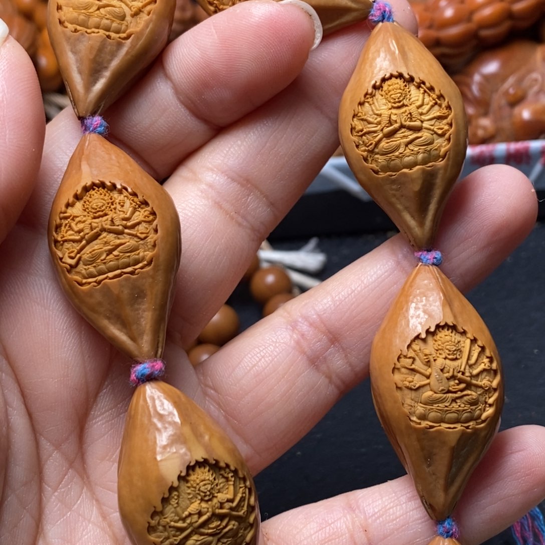 吊坠猴头核桃橄榄