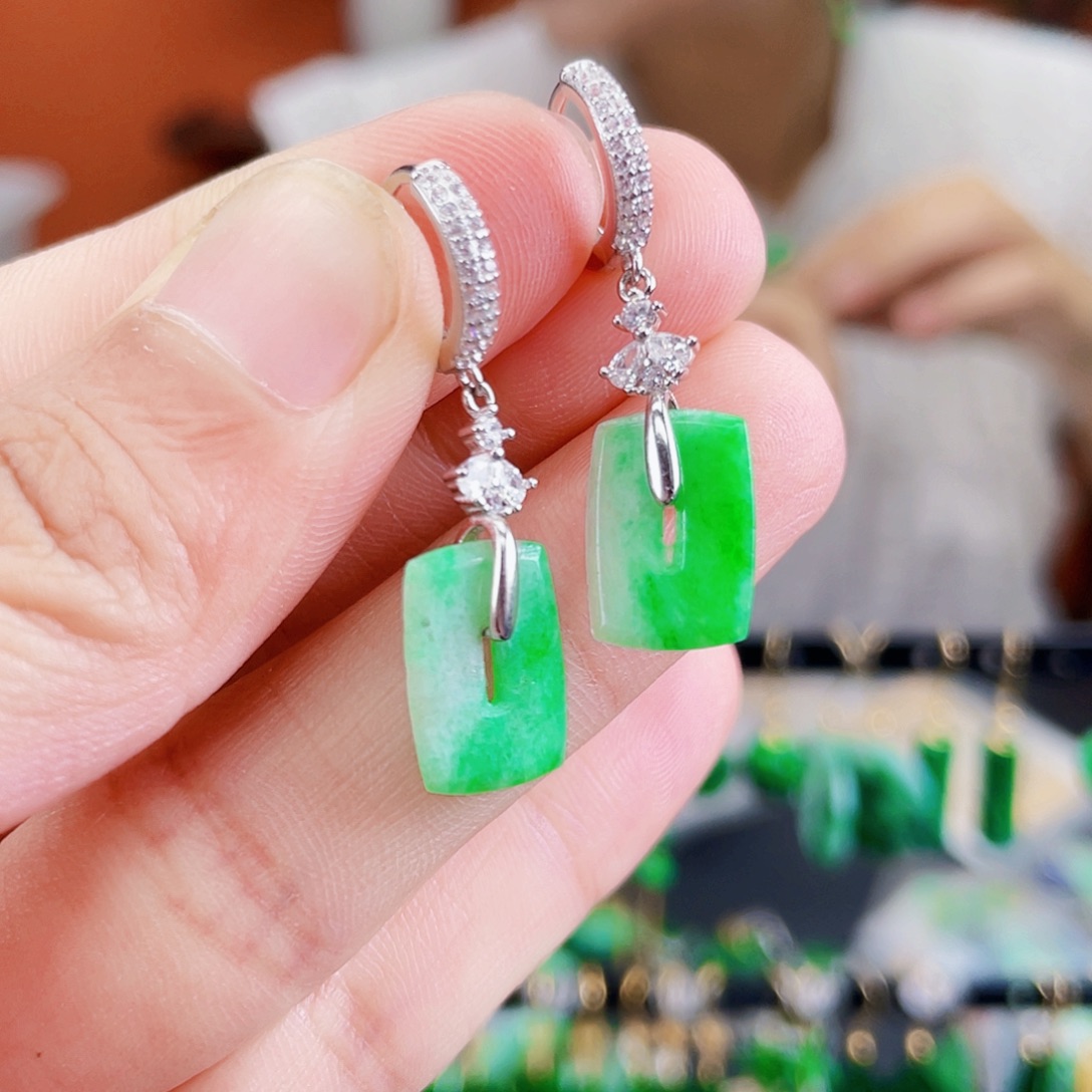 银S925镶嵌翡翠耳饰