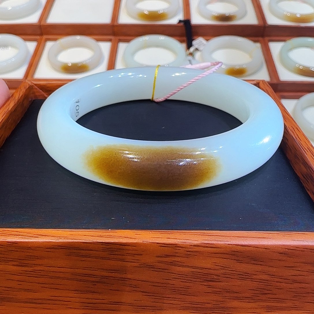 和田玉手镯未镶嵌且末一口老红糖55 56 57