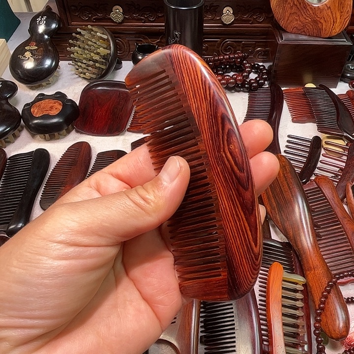 檀香木红木小月梳子