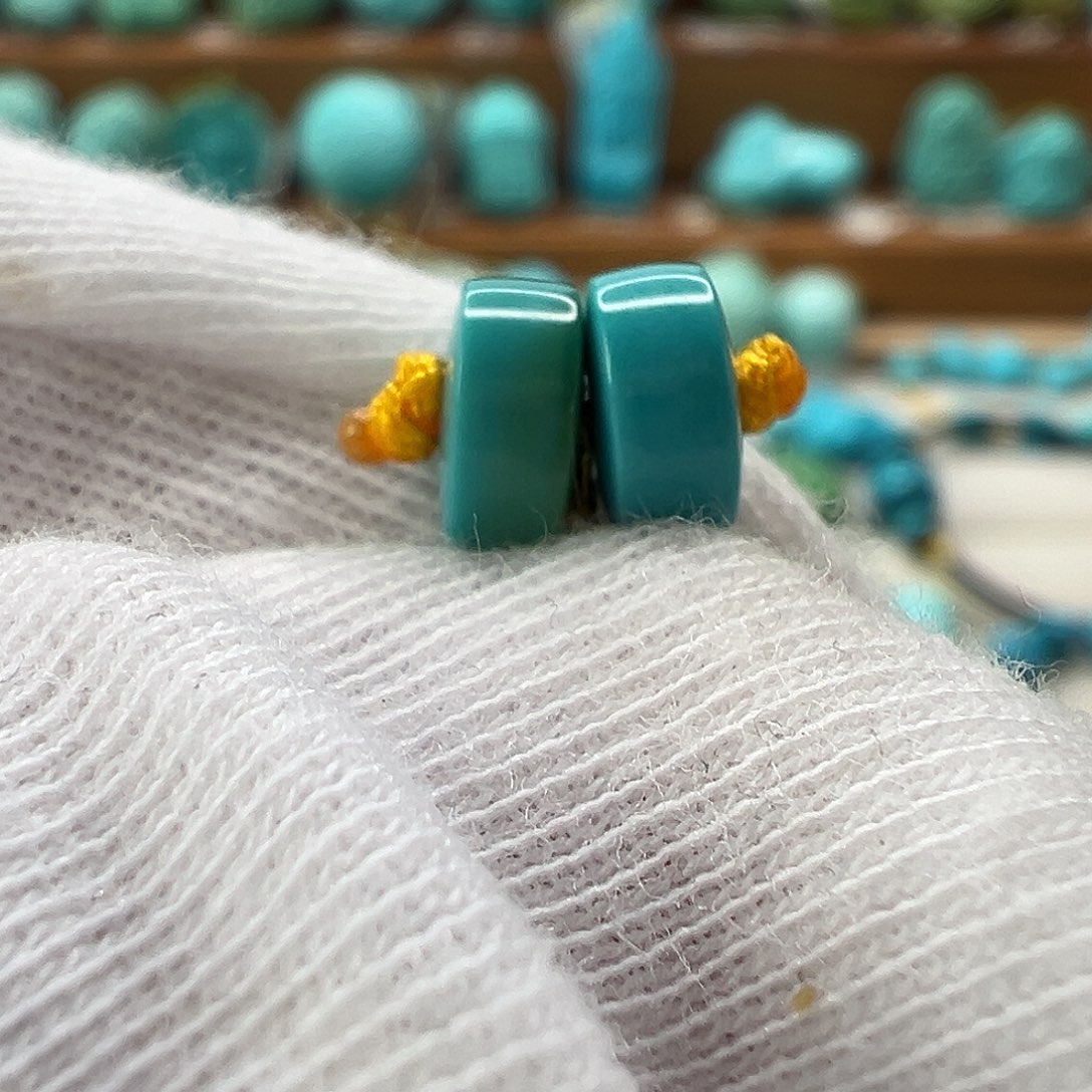 绿松石直切对珠未镶嵌