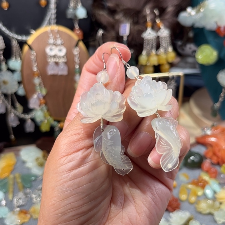 蛇纹石玉银S925镶嵌耳饰