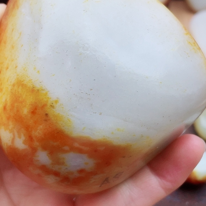 和田玉未镶嵌颈饰佰**久