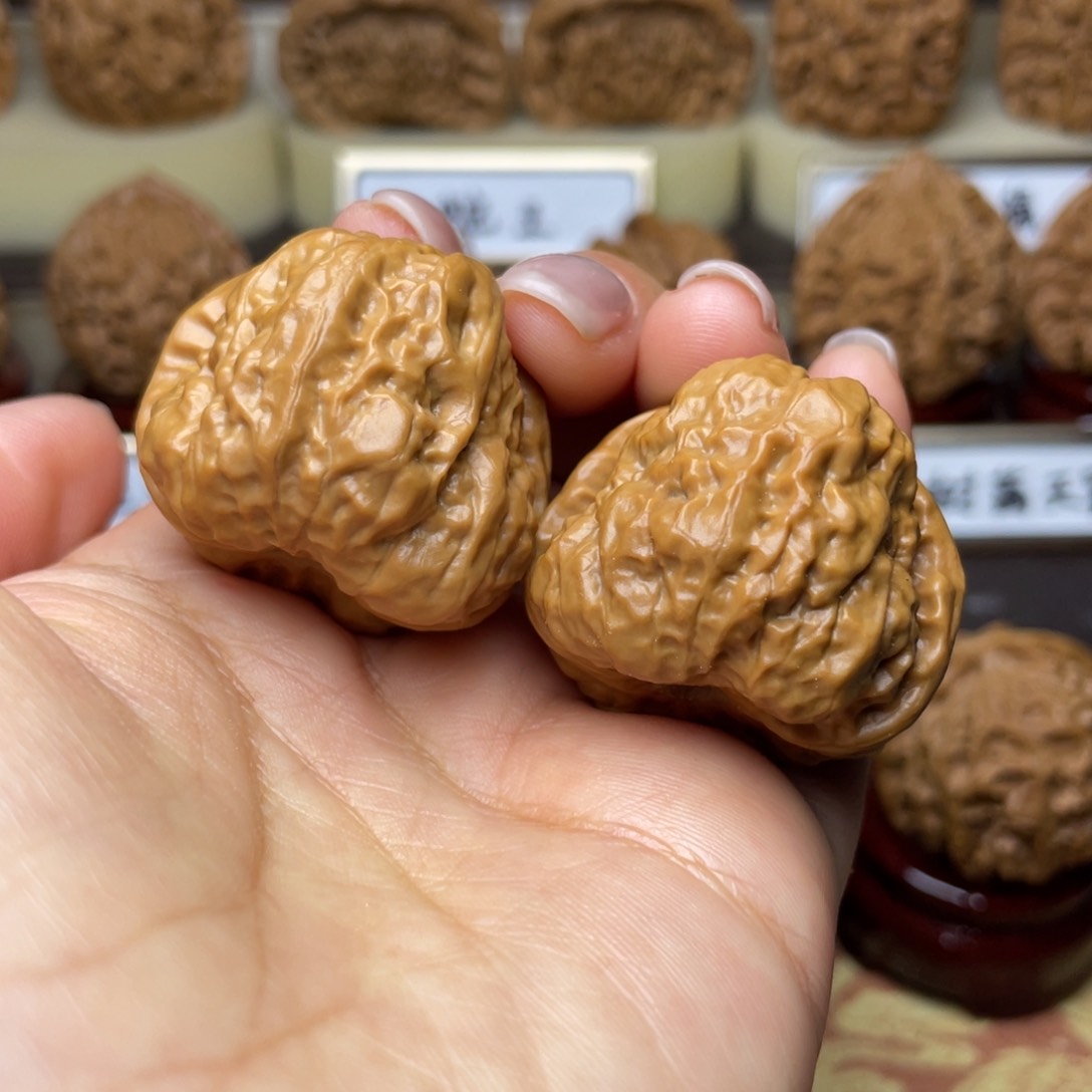 文玩核桃把件蛤蟆头34左右