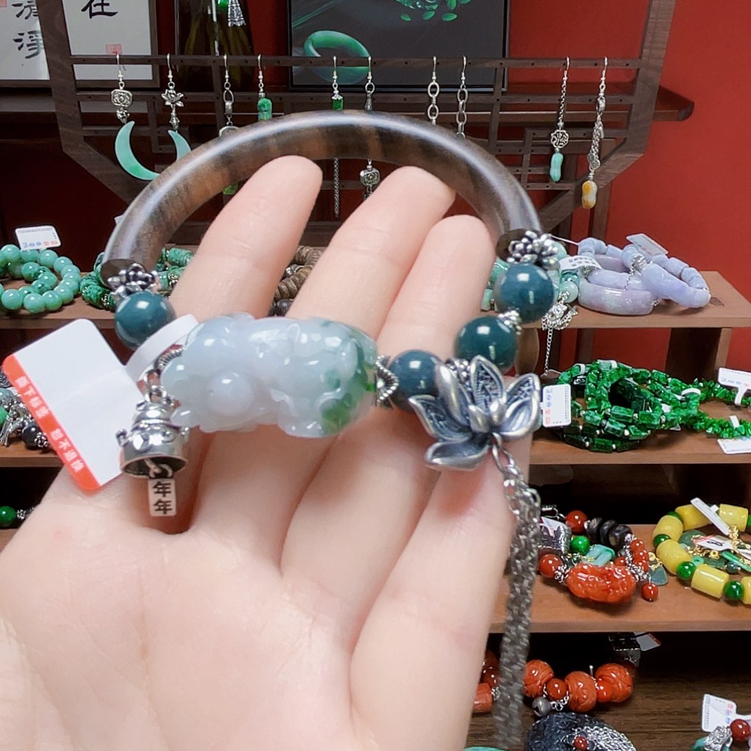 s***u未镶嵌手链翡翠饰品