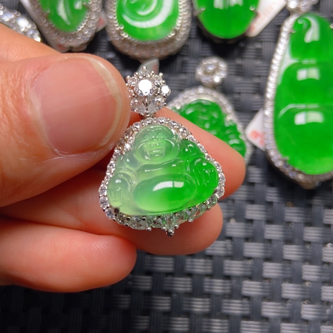 翡翠银S925镶嵌颈饰佛公吊坠