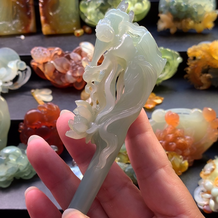 未***染蛇纹石玉未镶嵌发饰