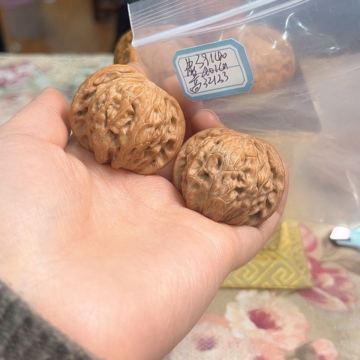 文玩核桃把件磨盘