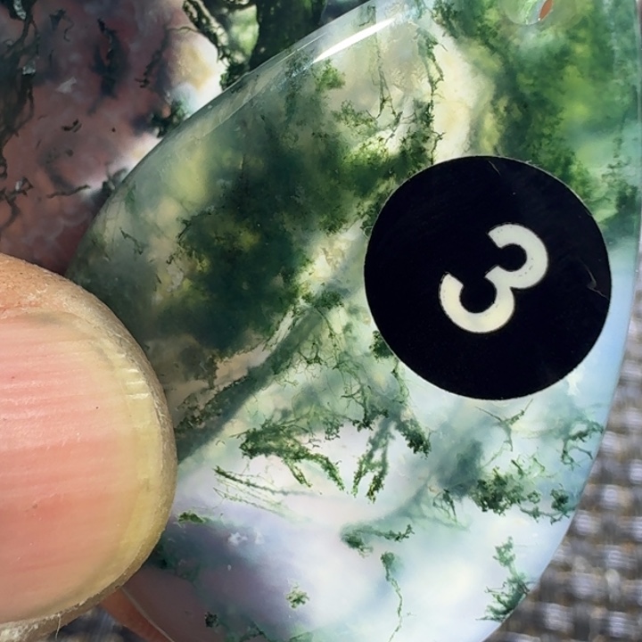 仁***者玛瑙/玉髓未镶嵌颈饰