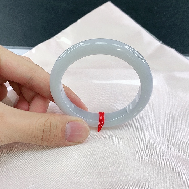 翡翠未镶嵌手镯圈53。79106