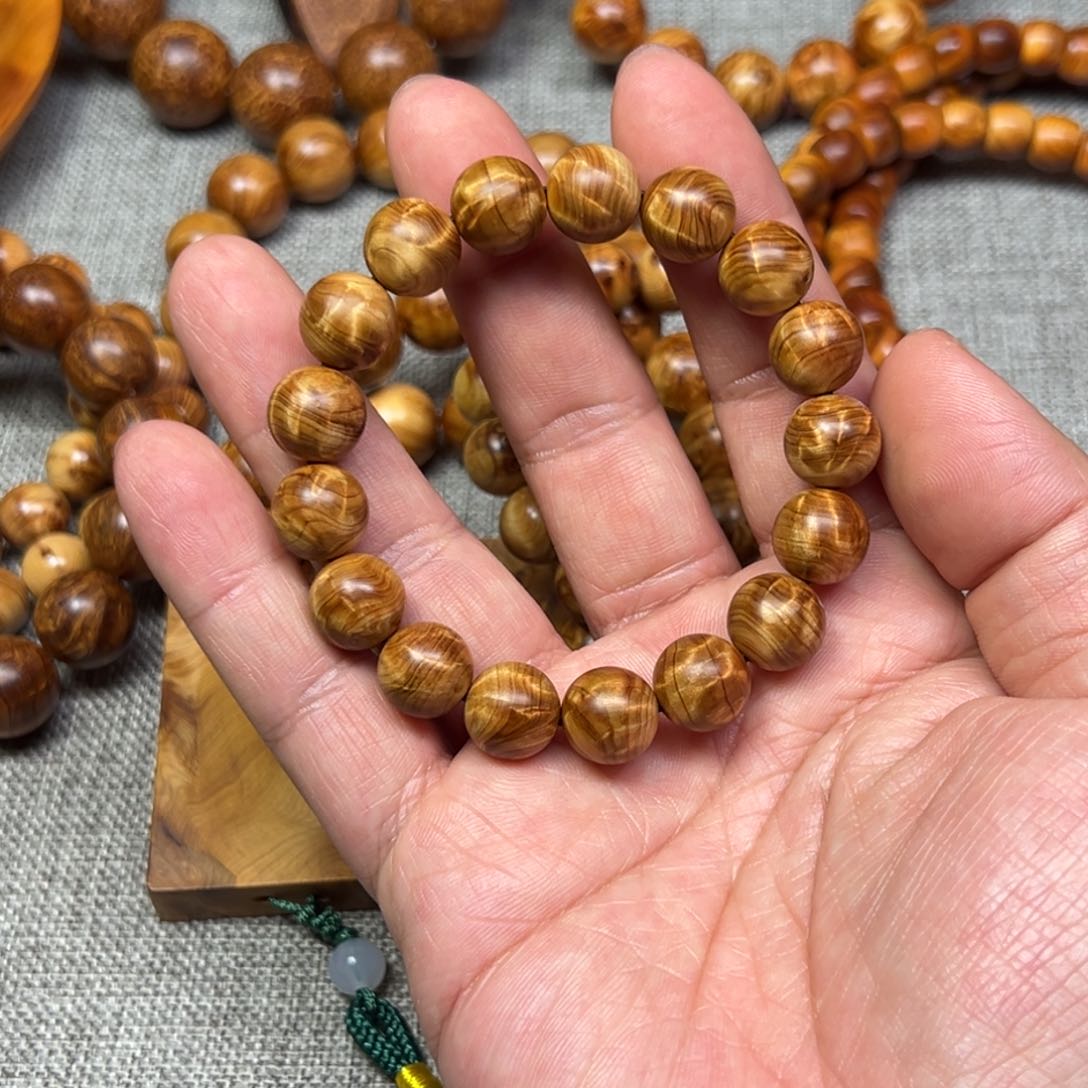 柏木（崖柏）进**谷1.2闪电