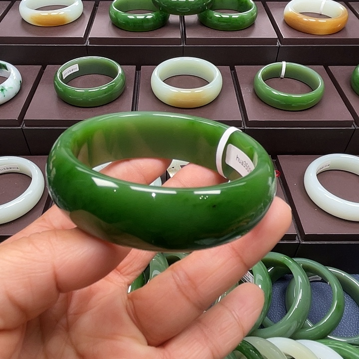 和田玉未镶嵌手镯5960