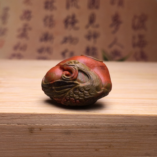 天然南红包浆俏色巧雕仿古凤吊坠宽19.7长25厚13.5mm未打孔