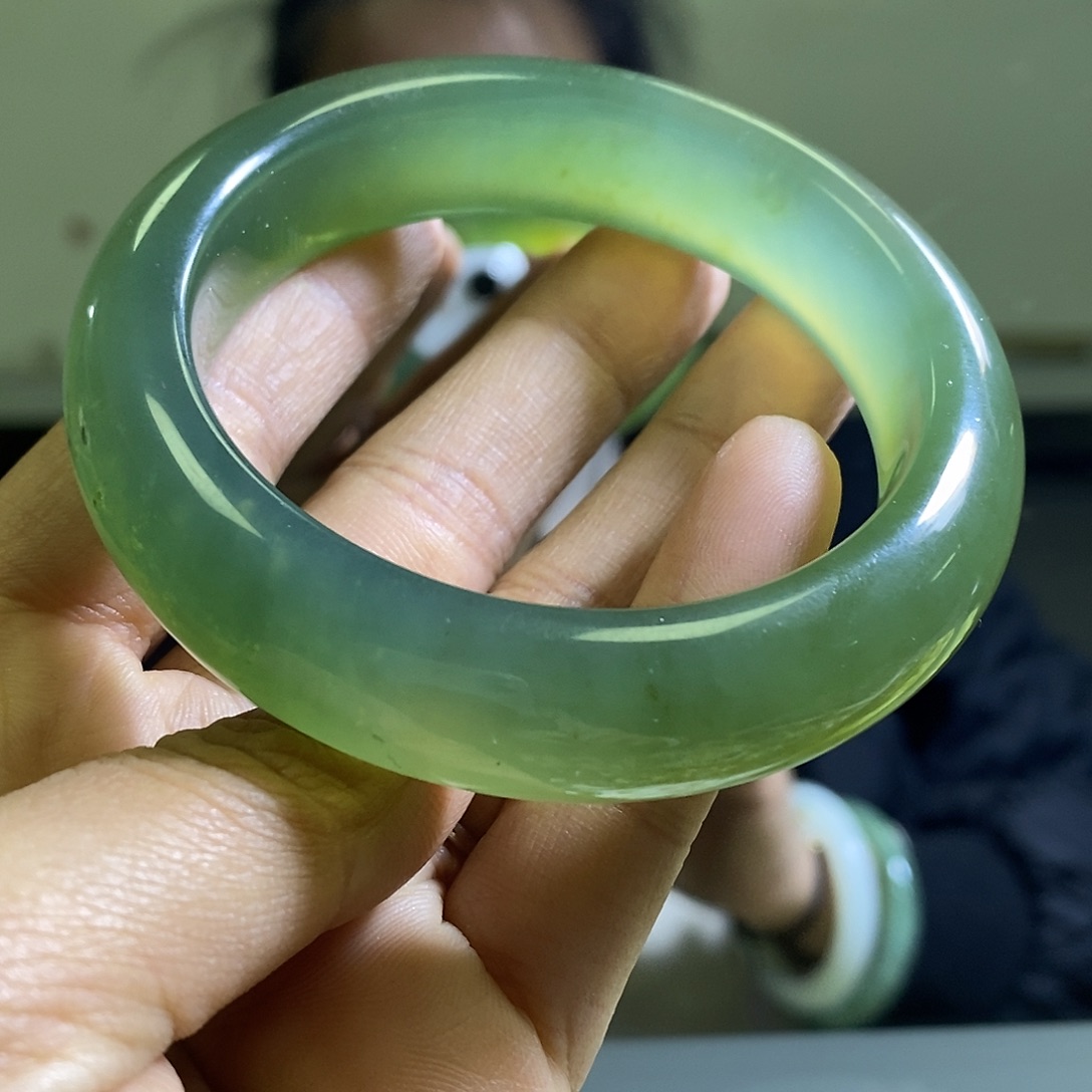 岫玉未镶嵌手镯58