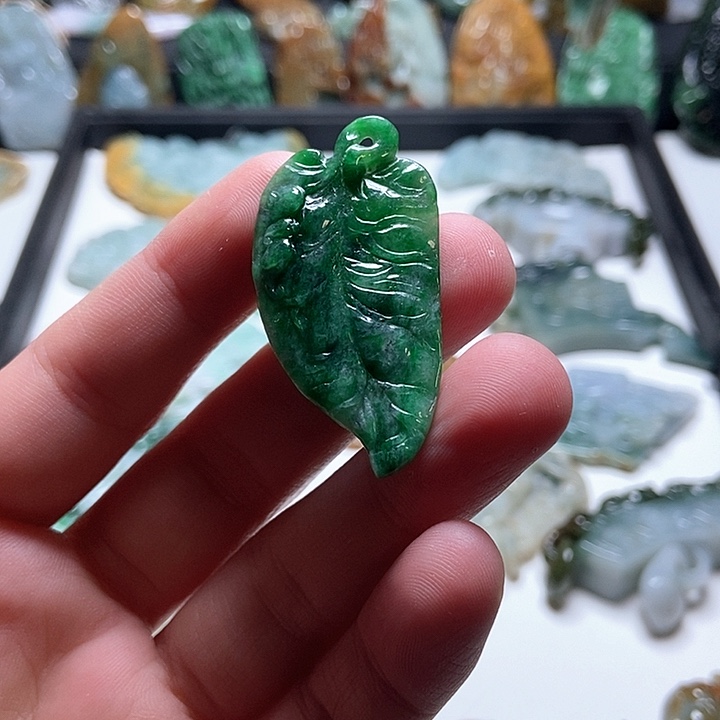 下***天翡翠未镶嵌颈饰翡翠a货