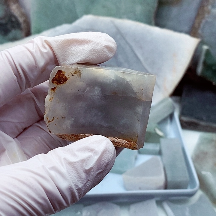 翡翠颈饰未镶嵌缅甸翡翠A货边角