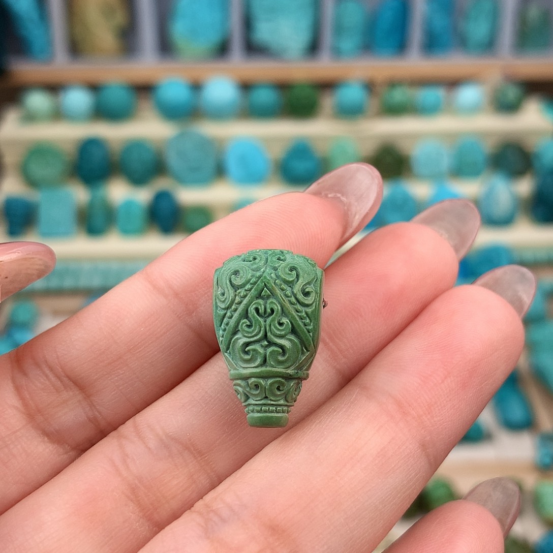 未镶嵌绿松石珠宝奇石