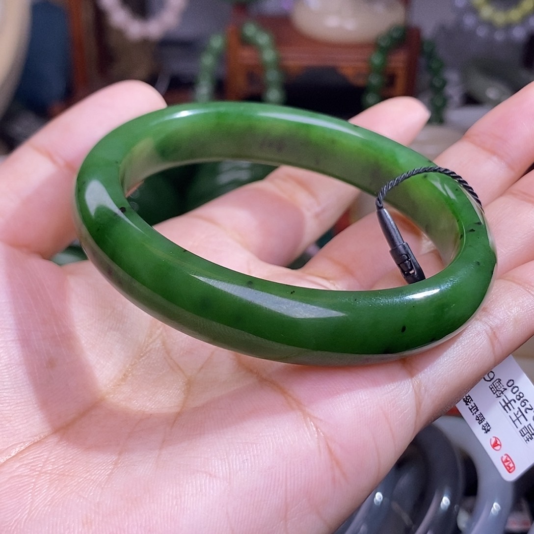 和田玉碧玉满色满绿手镯60.8圈未镶嵌