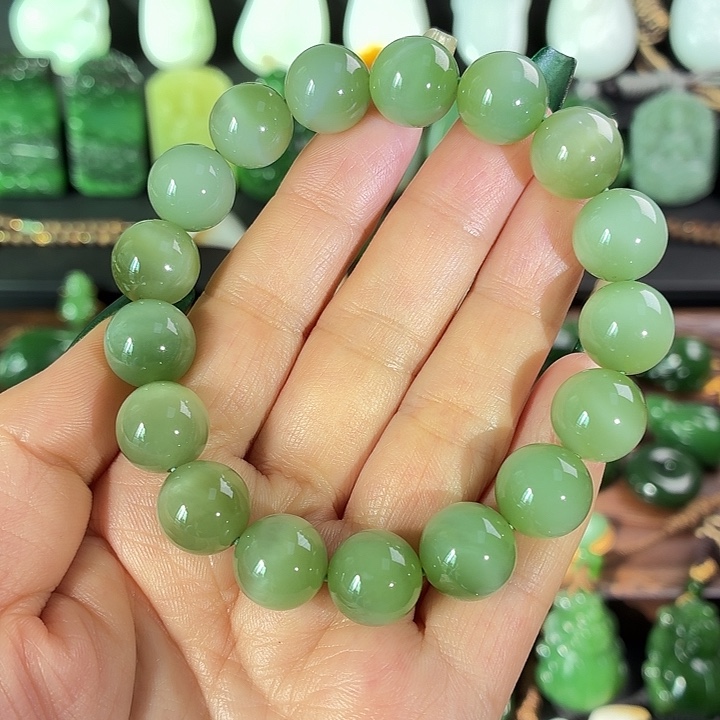 和田玉未镶嵌手串