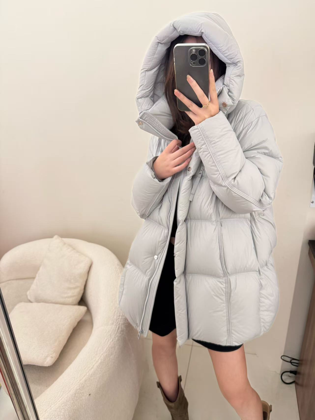 2025冬季女款连帽泡泡鹅绒服一手长白鹅绒松软女时尚保暖百搭