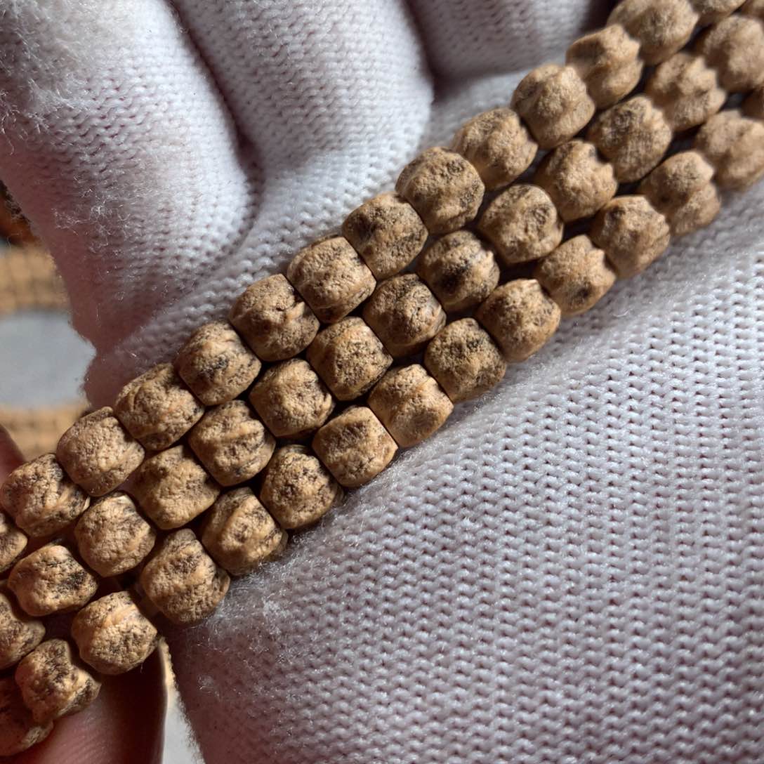 柏香籽/百香籽吊坠【刀锋龙脊】