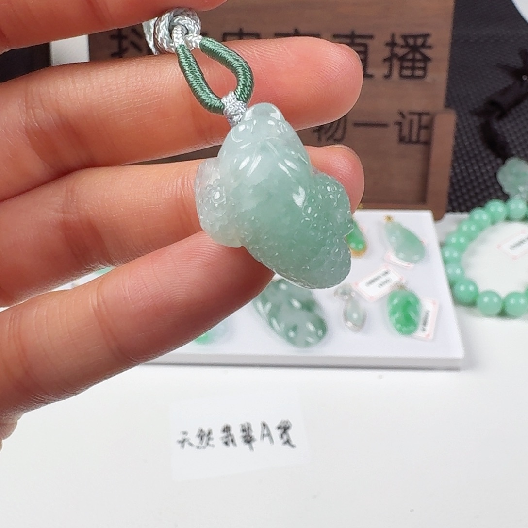 翡翠未镶嵌颈饰翡翠等