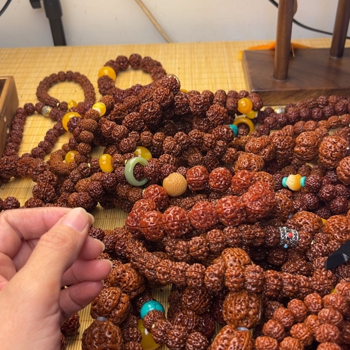 活***行六瓣机刷玉化包浆108颗老树王