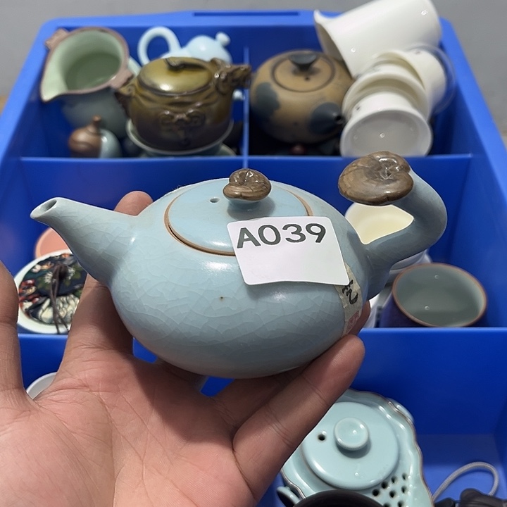 融***莲瓷片茶摆件微瑕介意勿拍 