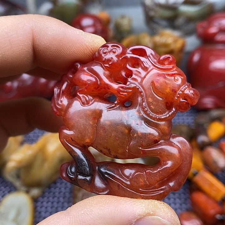 未镶嵌蛇纹石玉颈饰