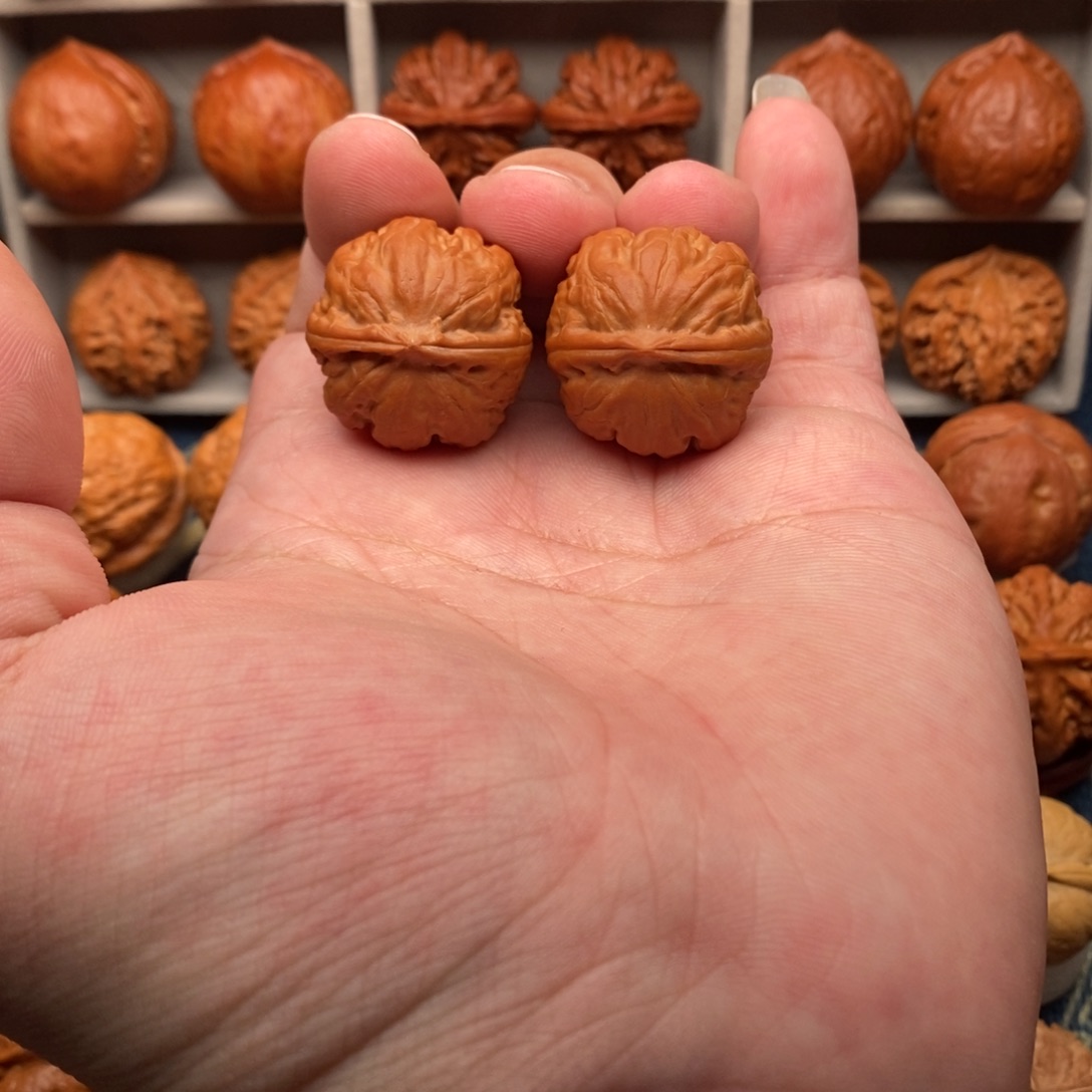 把件文玩核桃球八棱