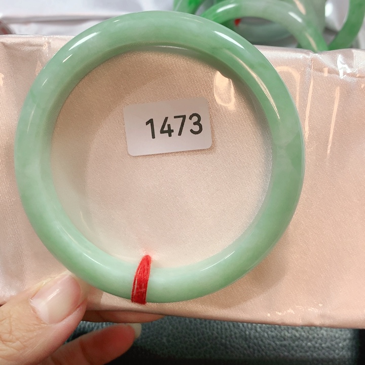 翡翠手镯未镶嵌天然翡翠手镯64