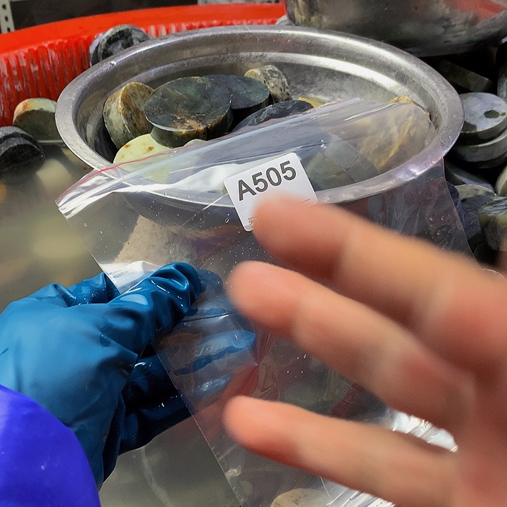 蛇纹石玉珠宝半成品未镶嵌G**H